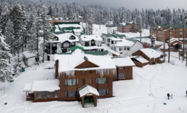 Kashmir honeymoon tour package