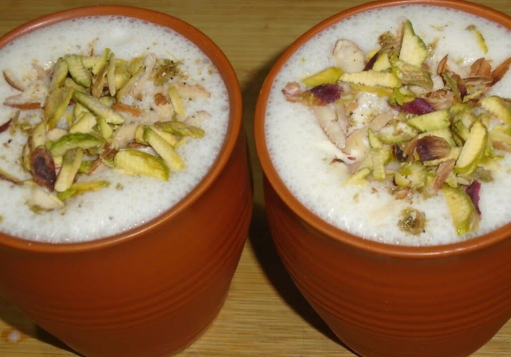 Best Lassi & Kulhar Wala Milk in Rishikesh – A Refreshing Experience for Devotees 81 Lassi Kulhar Wala Milk in Rishikesh1