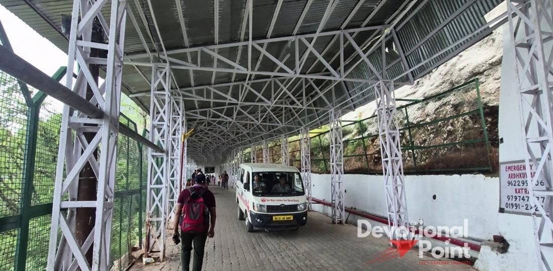Vaishno Devi Battery Car: Complete Guide to Fare, Route & Booking 2 vaishno devi battery car