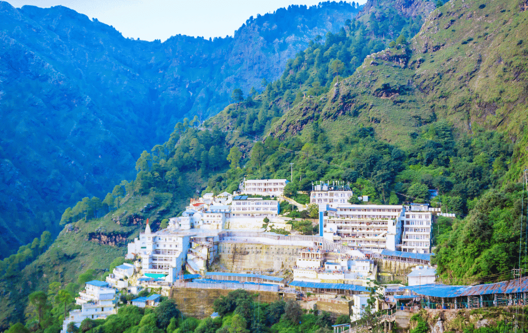 Best Time to Visit Vaishno Devi: A Complete Seasonal Guide 12 Best time to visit Vaishno Devi Temple