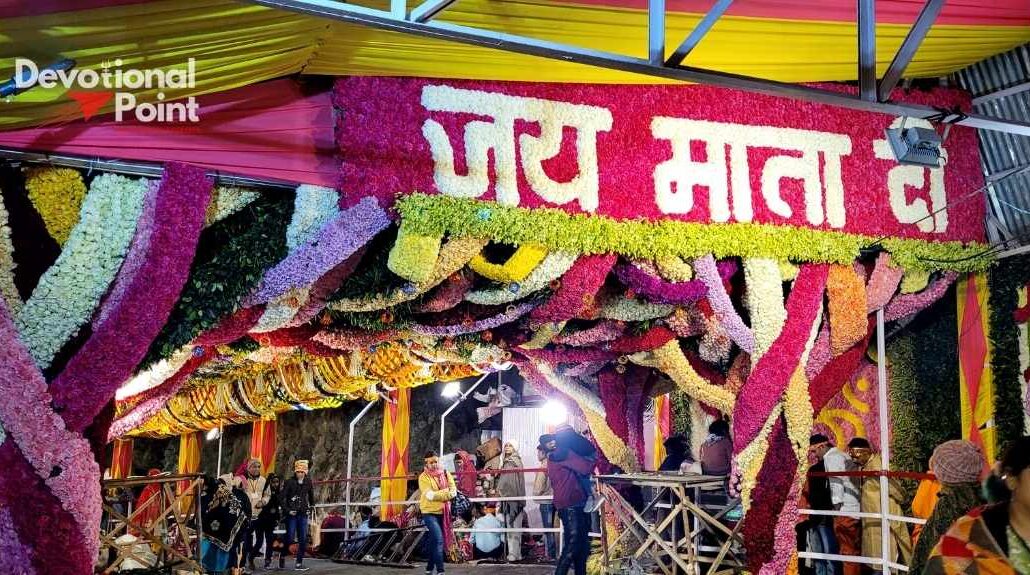 Vaishno Devi Navratri Special: Darshan, Festivities and Travel Tips 8 vaishno devi decoration during navratri
