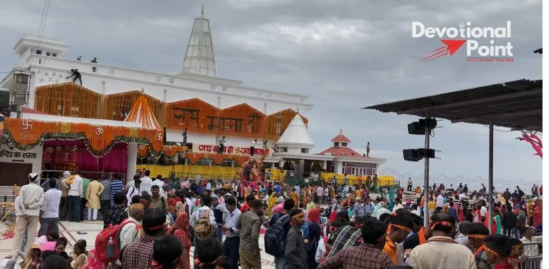 Vaishno Devi Ardhkuwari Temple: Timings, Route, Distance, Facilities & VIP Darshan 1 Vaishno Devi Ardhkuwari Temple