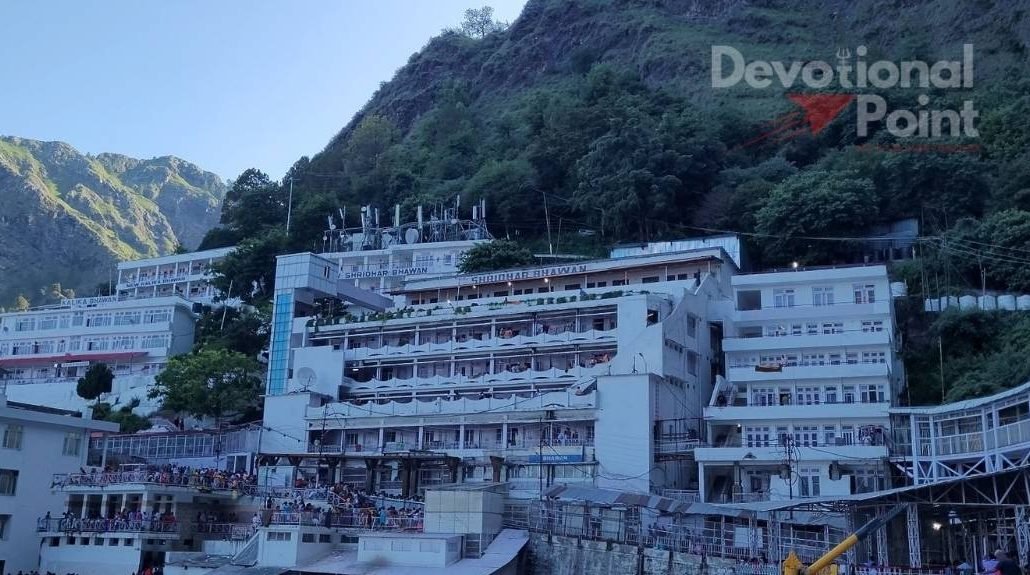 how to book huts at bhawan vaishno devi